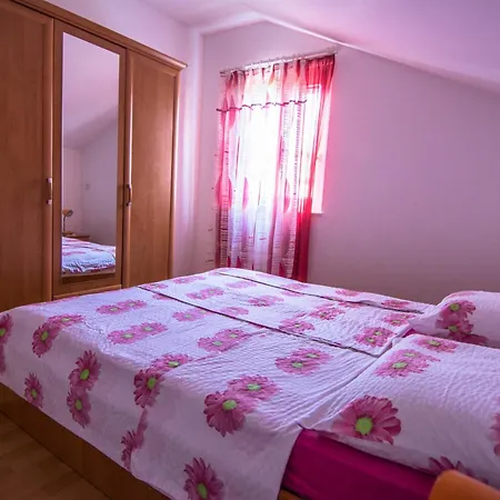 Klovica Iii - Ae1269 Apartman *